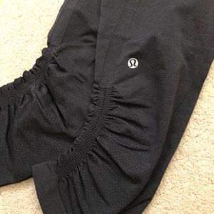 Lululemon cropped leggings
